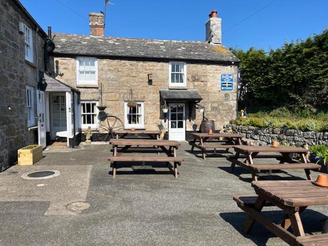 Madron The Fountain Inn المظهر الخارجي الصورة